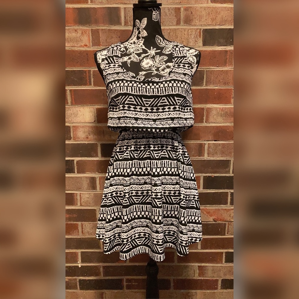 Forever21 Tribal Dress - Picture 1 of 7